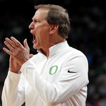 Mar 23, 2024; Pittsburgh, PA, USA; Oregon Ducks head coach Dana Altman calls to his team during the first half of the game against the Creighton Bluejays in the second round of the 2024 NCAA Tournament at PPG Paints Arena.