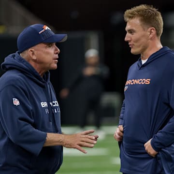 Aug 23, 2025; New Orleans, Louisiana, USA; Denver Broncos head coach Sean Payton talks to Denver Broncos quarterback Bo Nix (10) before a game against the New Orleans Saints at Caesars Superdome. Mandatory Credit: Matthew Hinton-Imagn Images
