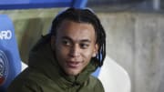 Ethan Mbappé serait blessé.