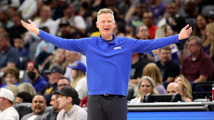 Golden State Warriors v Sacramento Kings
