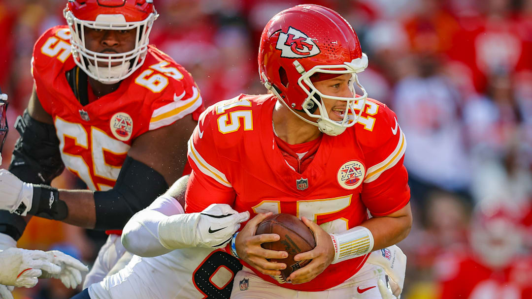 Denver Broncos v Kansas City Chiefs Denver Broncos v Kansas City Chiefs