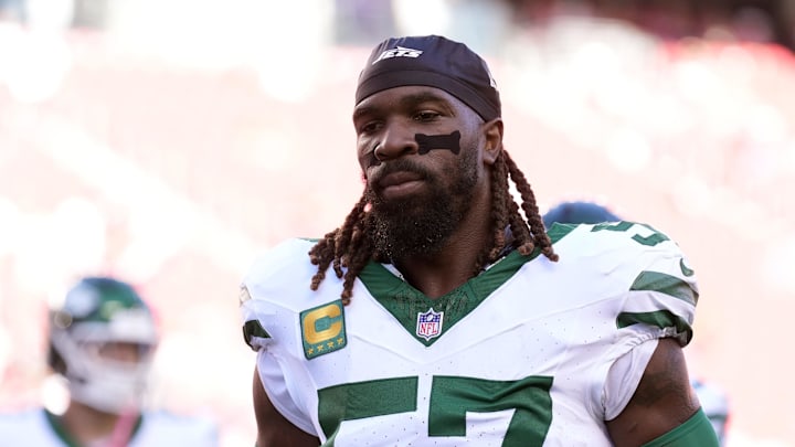 Sep 9, 2024; Santa Clara, California, USA; New York Jets linebacker C.J. Mosley (57) before the game against the San Francisco 49ers at Levi's Stadium. Mandatory Credit: Darren Yamashita-Imagn Images