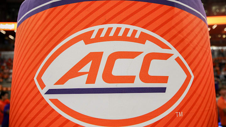 Louisville v Clemson