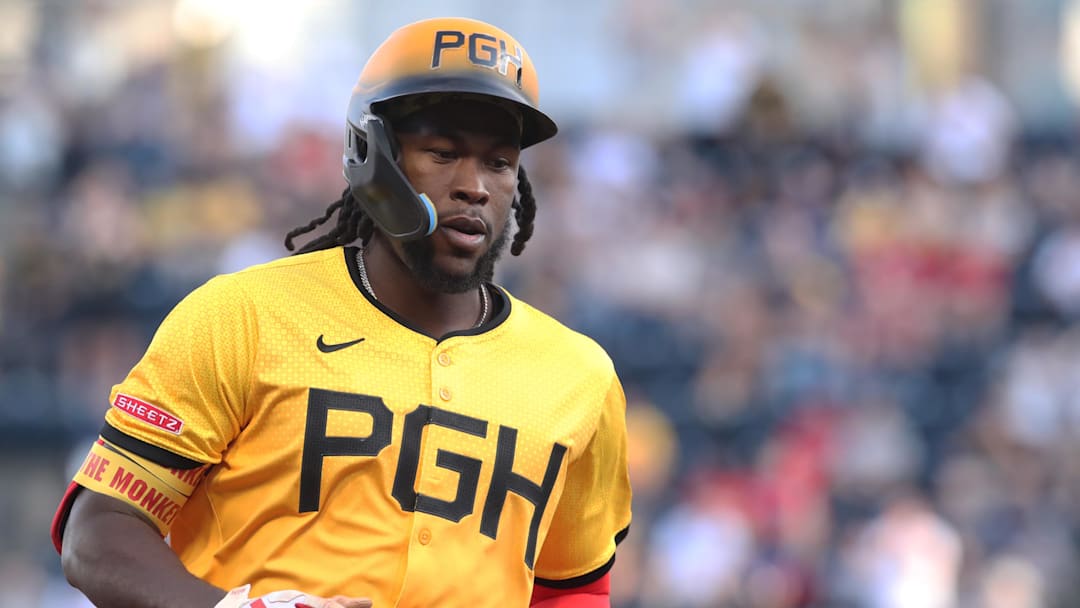 Apr 18, 2025; Pittsburgh, Pennsylvania, USA;  Pittsburgh Pirates center fielder Oneil Cruz (15) circles the bases after a solo home run against the Cleveland Guardians during the first inning at PNC Park. Mandatory Credit: Charles LeClaire-Imagn Images