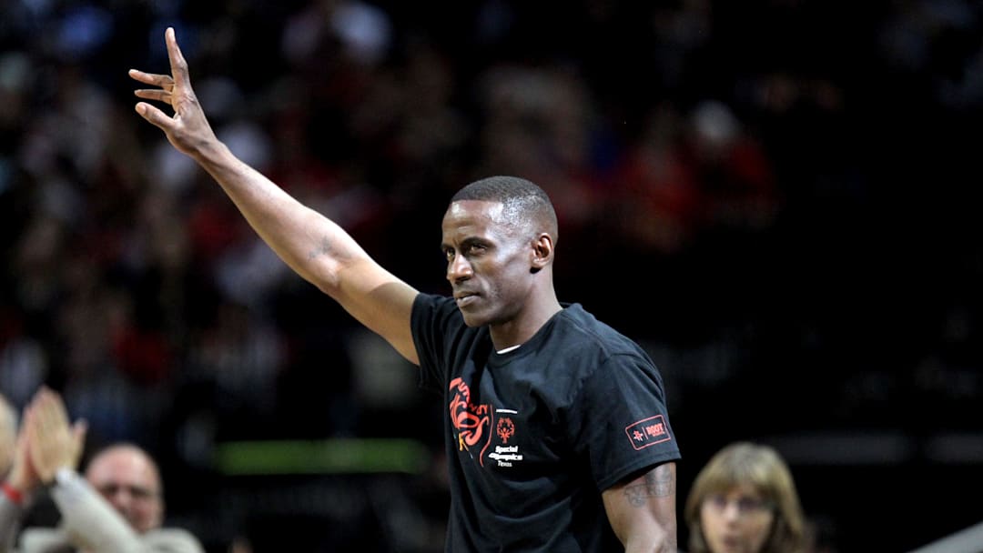 Mar 4, 2017; Houston, TX, USA; Houston Rockets former guard Vernon Maxwell waves to the crowd during a timeout against the Memphis Grizzlies during the third quarter at Toyota Center. Mandatory Credit: Erik Williams-Imagn Images