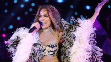 Jennifer Lopez usó tres vestidos en su segundo casamiento con Ben Affleck en Georgia, Estados Unidos