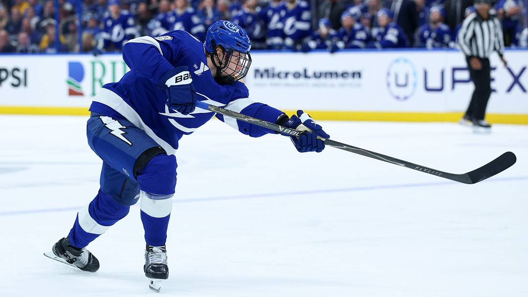 The Lightning are shaking up the lineup now that two skaters are back in the fray