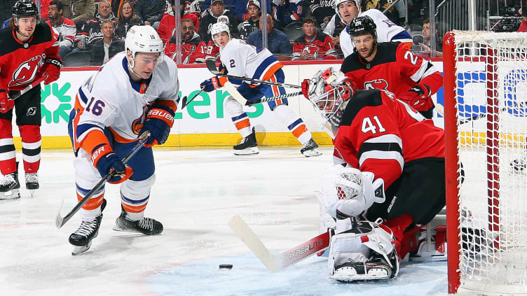 New York Islanders v New Jersey Devils