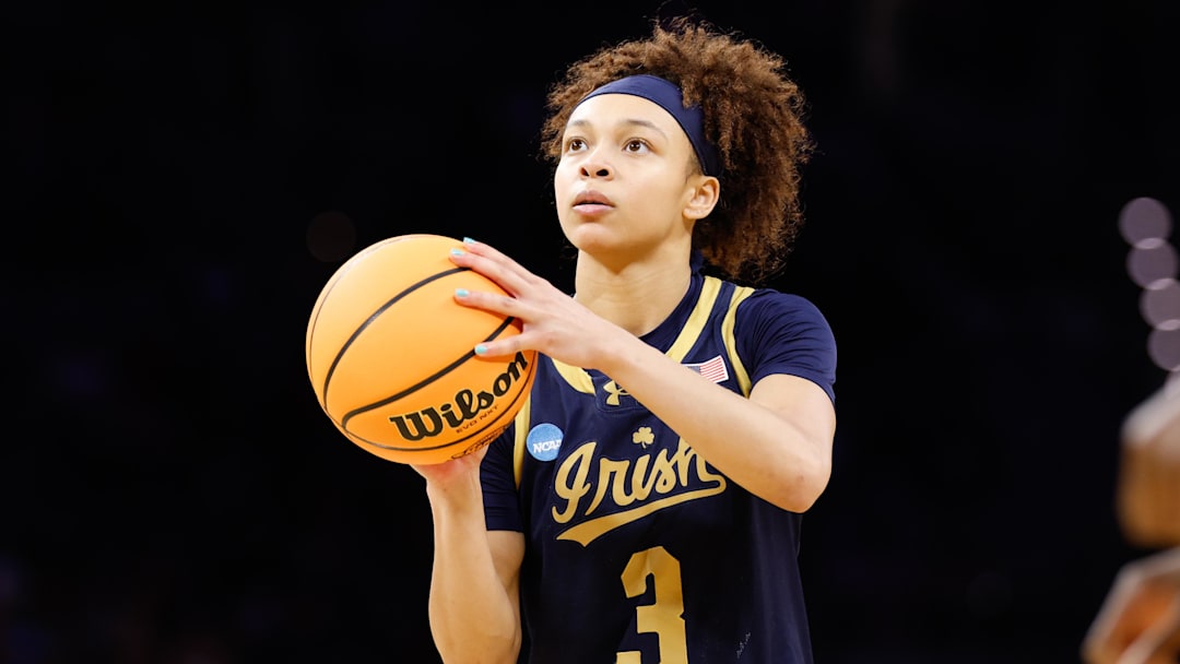 Mar 29, 2026; Fort Worth, TX, USA; Notre Dame Fighting Irish guard Hannah Hidalgo (3) shoots a free throw during the second half at Dickies Arena. 