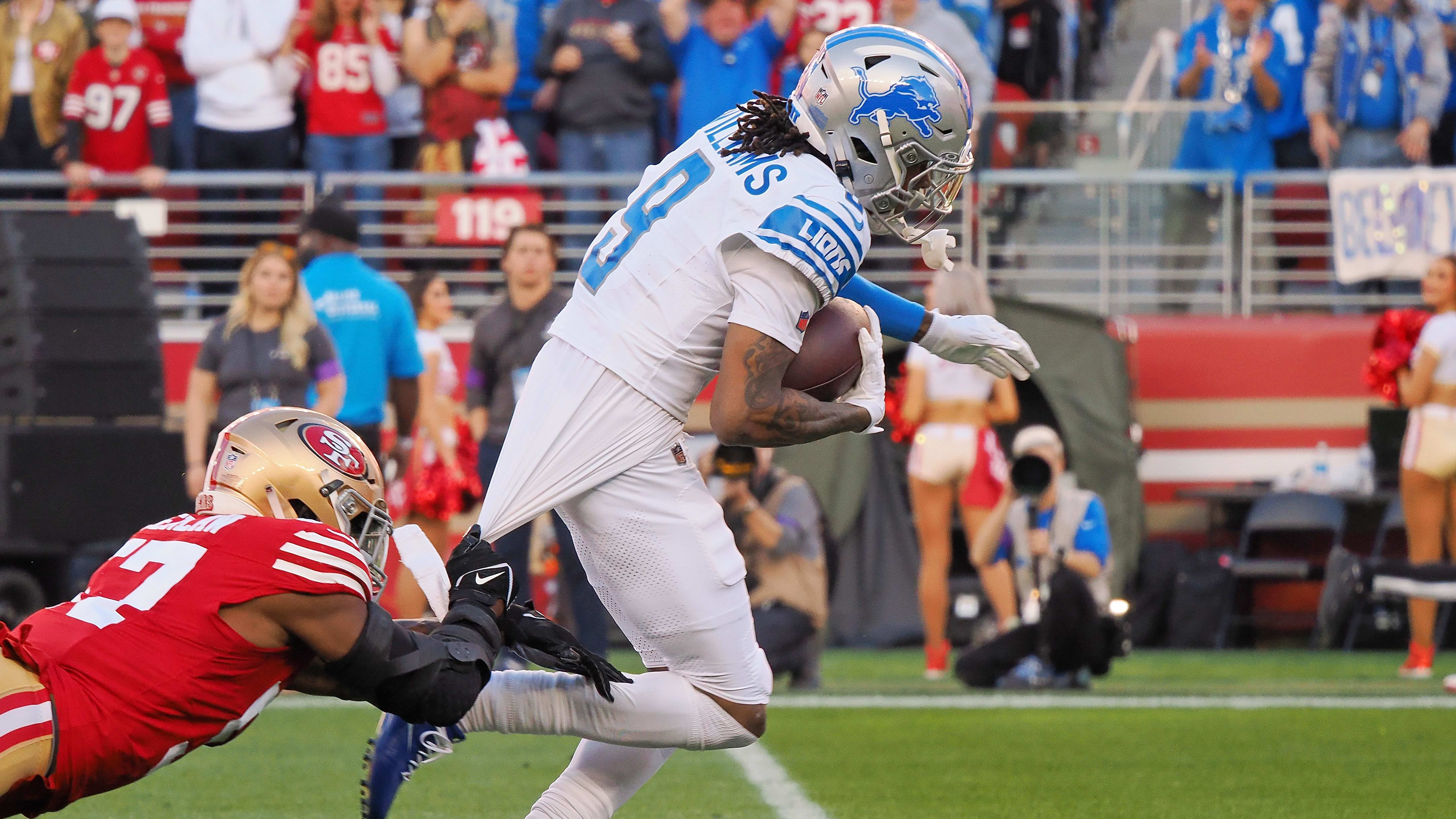 Detroit Lions wide receiver Jameson Williams (9).