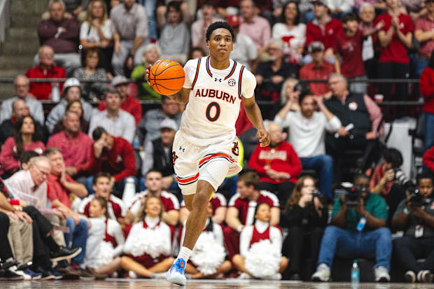 Pettiford buoyed the Tigers in their showdown against Alabama.