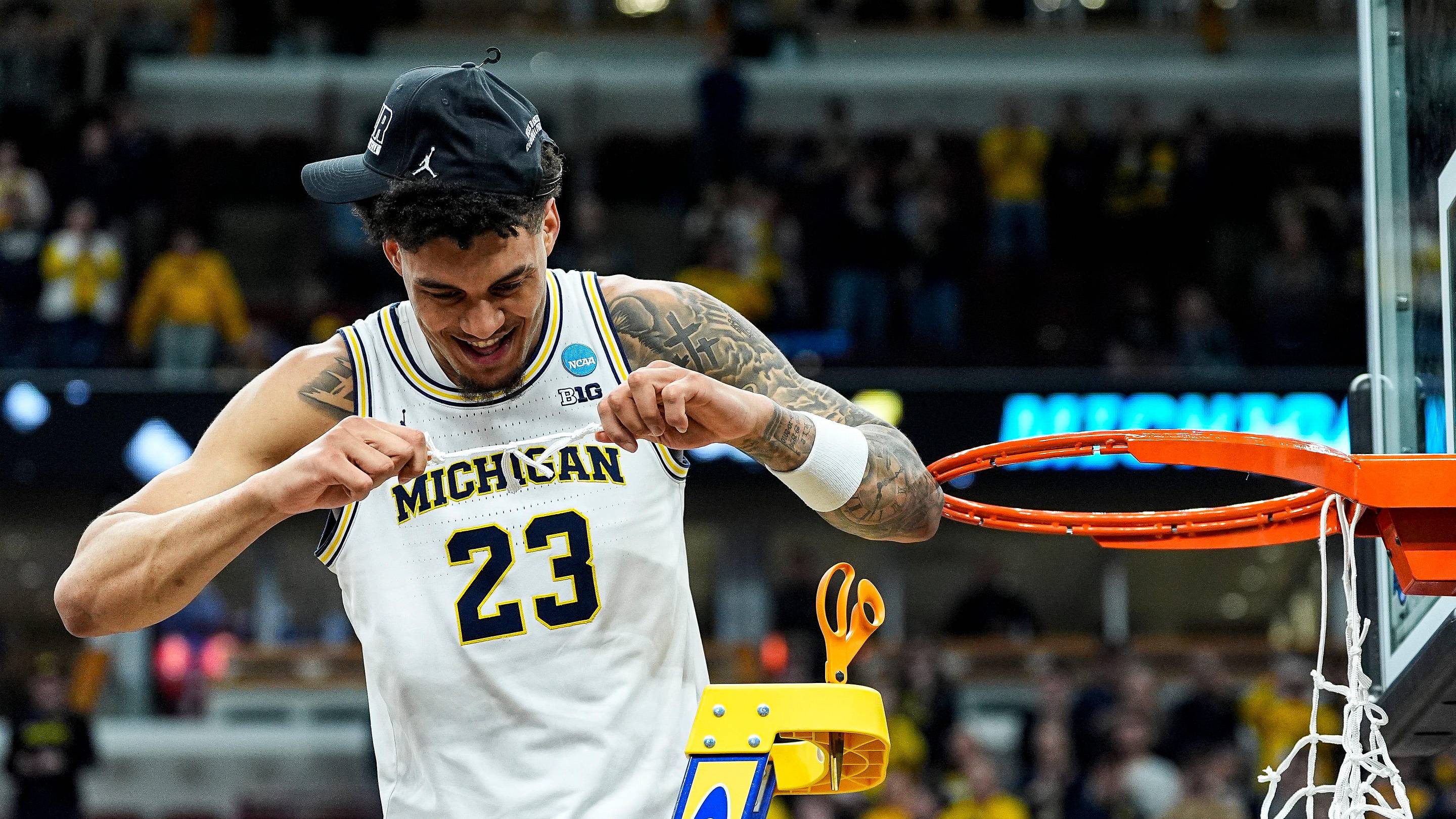 Michigan F Yaxel Lendeborg Brings Home Some Hardware