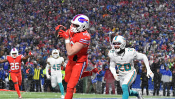 Dec 17, 2022; Orchard Park, New York, USA; Buffalo Bills tight end Dawson Knox (88) catches a