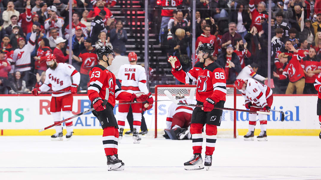 Carolina Hurricanes v New Jersey Devils