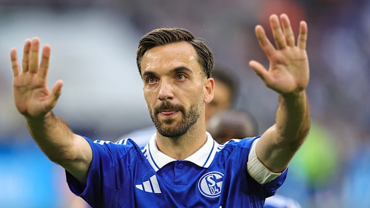 Kenan Karaman fehlt S04 in den kommenden Wochen Kenan Karaman fehlt S04 in den kommenden Wochen