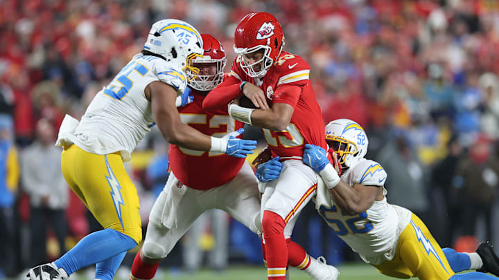 Los Angeles Chargers v Kansas City Chiefs