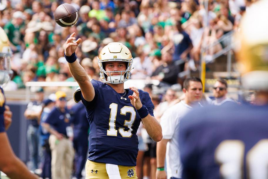 Notre Dame quarterback CJ Carr