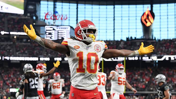 Kansas City Chiefs v Las Vegas Raiders