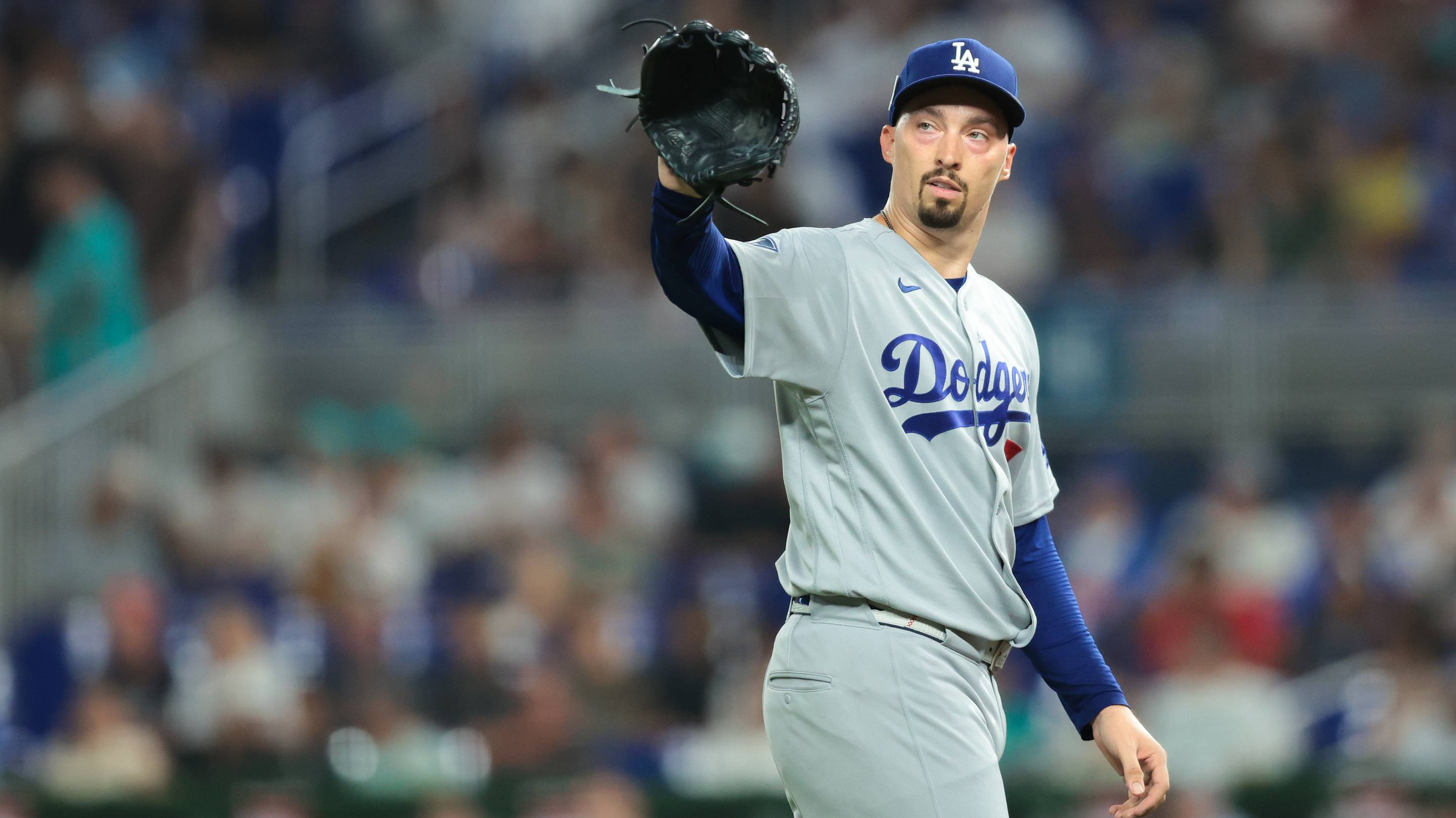 Dodgers' Blake Snell Exits Wednesday's Game After First Inning in Concerning Development