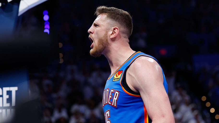 Oklahoma City Thunder center Isaiah Hartenstein reacts to a play during the fourth quarter against the San Antonio Spurs.