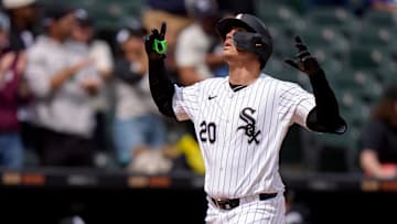 Chicago White Sox 3B Miguel Vargas hits a home run against the Milwaukee Brewers on 05/01/25.