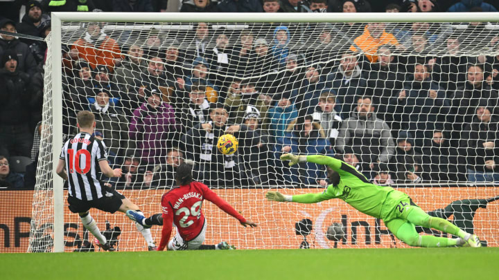 Newcastle United v Manchester United - Premier League Newcastle United v Manchester United - Premier League