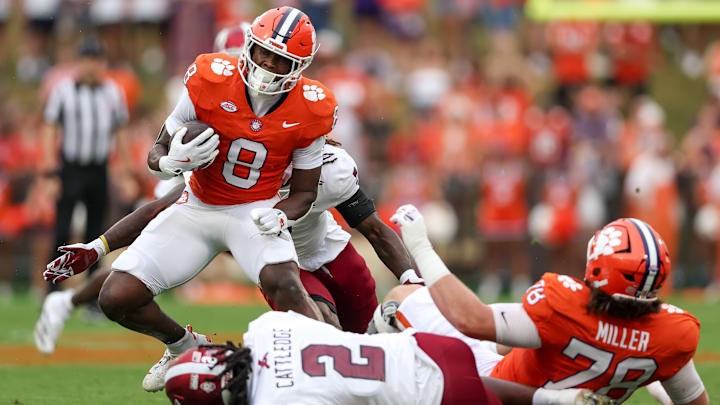 Adam Randall running the ball in Troy v Clemson game 