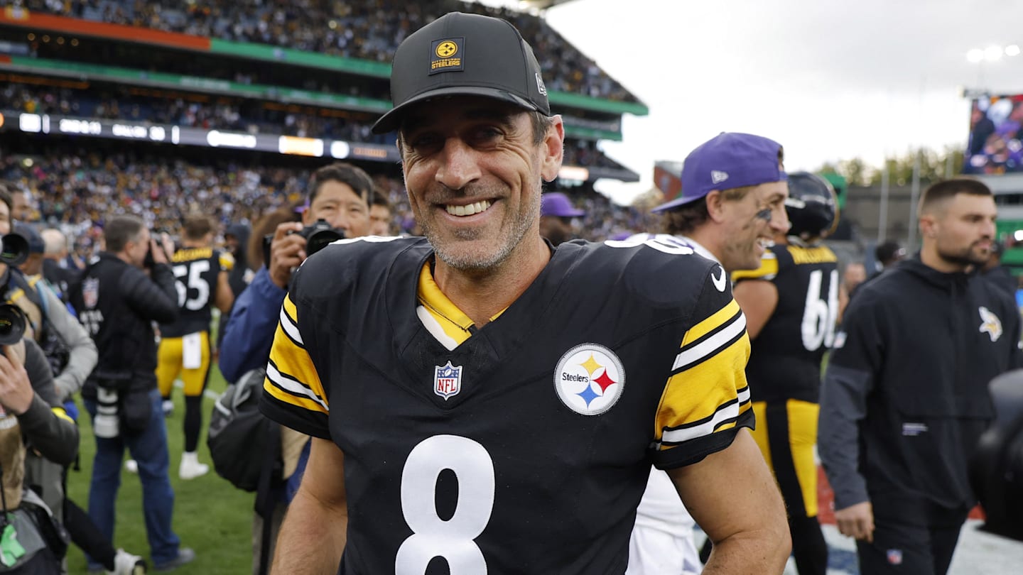 Pittsburgh Steelers Could Keep Aaron Rodgers Beyond This Season