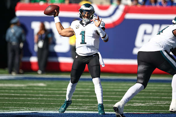 Quarterback football cleats outlet