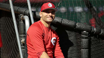 Cincinnati Reds first baseman Joey Votto (19)
