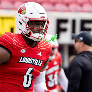 Louisville Cardinals linebacker Stanquan Clark (6) warms up ahead of their game against the Austin Peay Governors on Saturday, Aug. 31, 2024 at L&N Federal Credit Union Stadium in Louisville, Ky.
