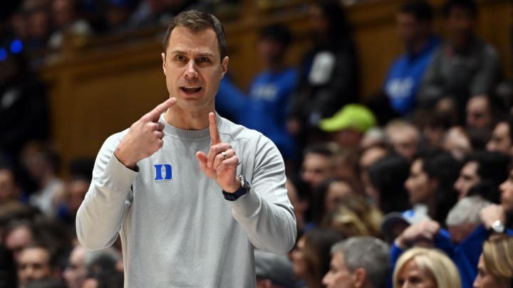 Duke basketball head coach Jon Scheyer