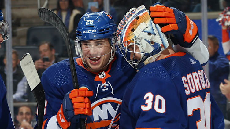 Chicago Blackhawks v New York Islanders