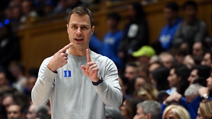 Duke basketball head coach Jon Scheyer