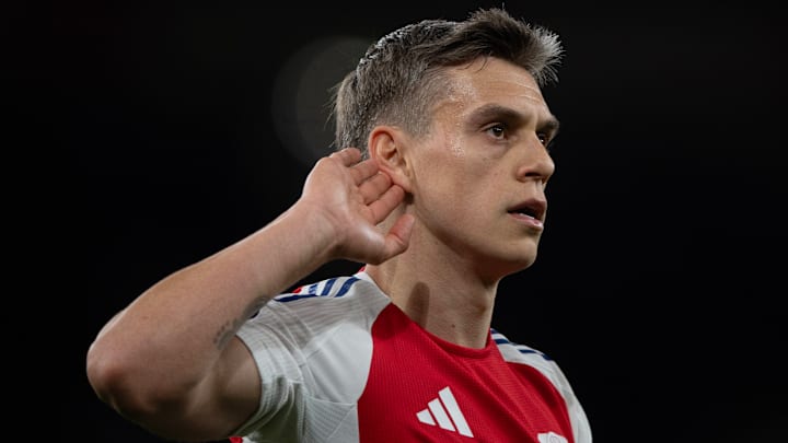Arsenal Fire Back at Turkish Clubs Circling Star Winger Leandro Trossard