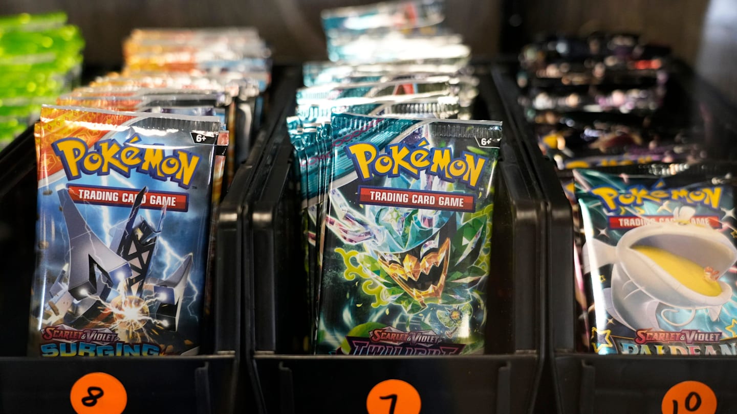Lucky Vault to host trading card event