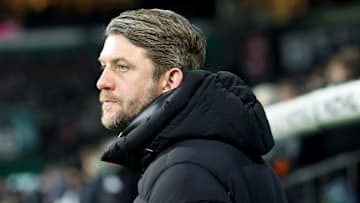 Peter Niemeyer gibt ein Statement zu Köhn und Burke ab.