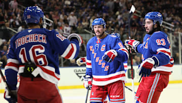 New York Islanders v New York Rangers