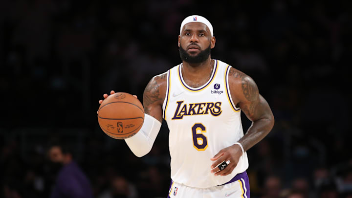 Lakers vs. Spurs Prediction and Odds: Trust the Lakers on the ...