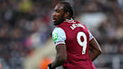 Atacante defende o West Ham desde setembro de 2015