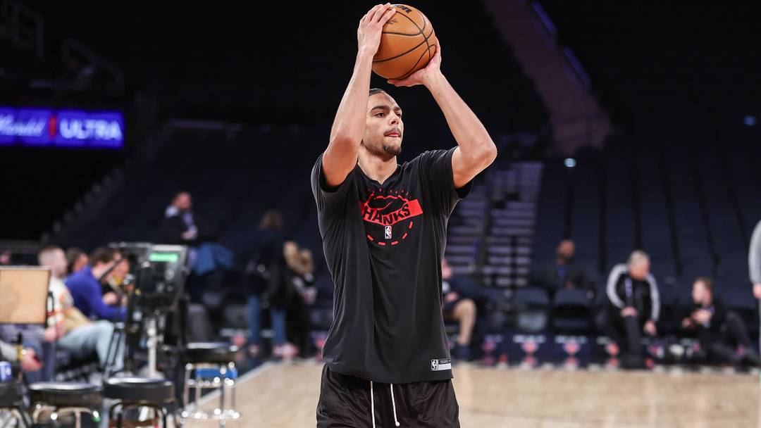 Jan 2, 2026; New York, New York, USA;  Atlanta Hawks forward Asa Newell (14) warms up prior to the game against the New York Knicks at Madison Square Garden. Mandatory Credit: Wendell Cruz-Imagn Images