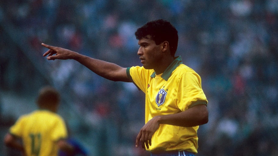 Luís Antônio Corrêa da Costa, nicknamed Müller