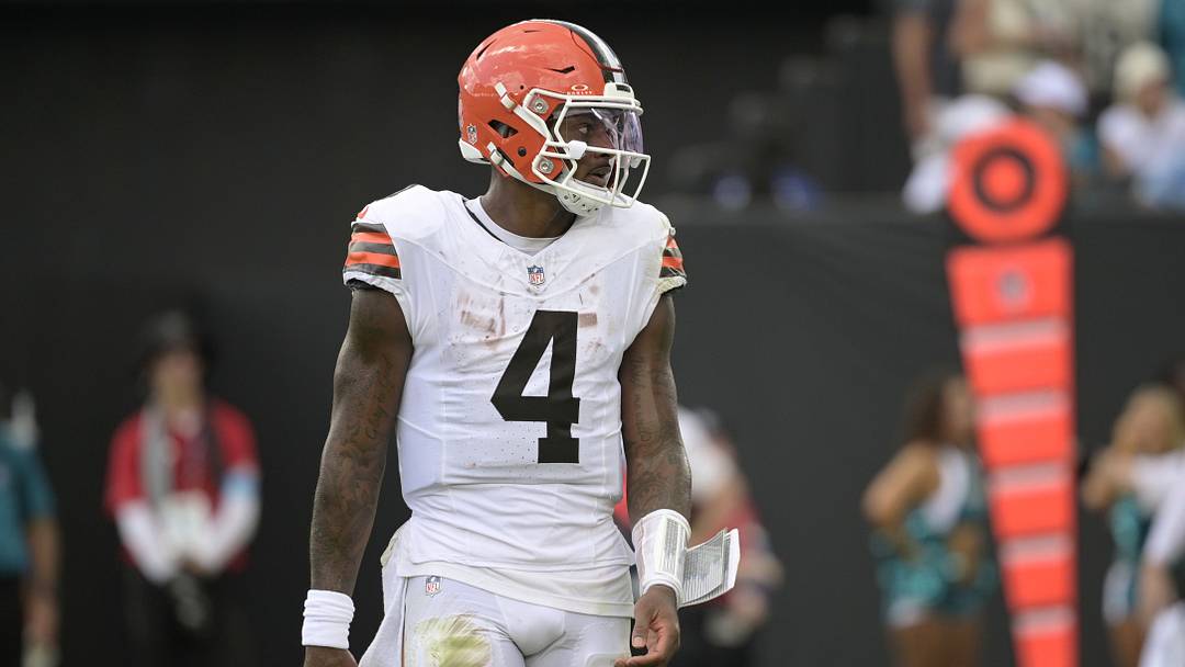 Sep 13, 2026; Jacksonville, Florida, USA; Cleveland Browns quarterback Deshaun Watson (4) in the third quarter against the Jacksonville Jaguars at EverBank Stadium. Mandatory Credit: Melina Myers-Imagn Images Sep 13, 2026; Jacksonville, Florida, USA; Cleveland Browns quarterback Deshaun Watson (4) in the third quarter against the Jacksonville Jaguars at EverBank Stadium. Mandatory Credit: Melina Myers-Imagn Images