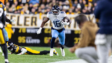 Tennessee Titans v Pittsburgh Steelers