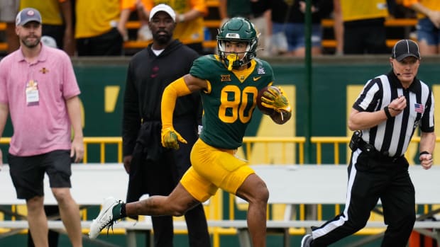 Baylor Bears wide receiver Monaray Baldwin (80) make a touchdown catch. Chris Jones-USA TODAY Sports