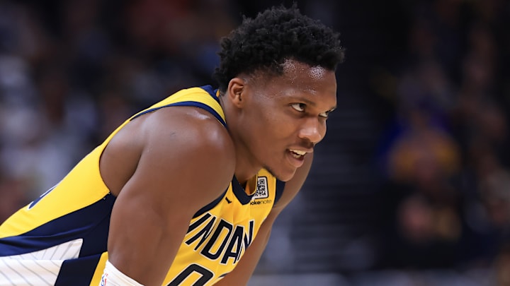 Indiana Pacers wing Bennedict Mathurin (00) in a game against the Brooklyn Nets.