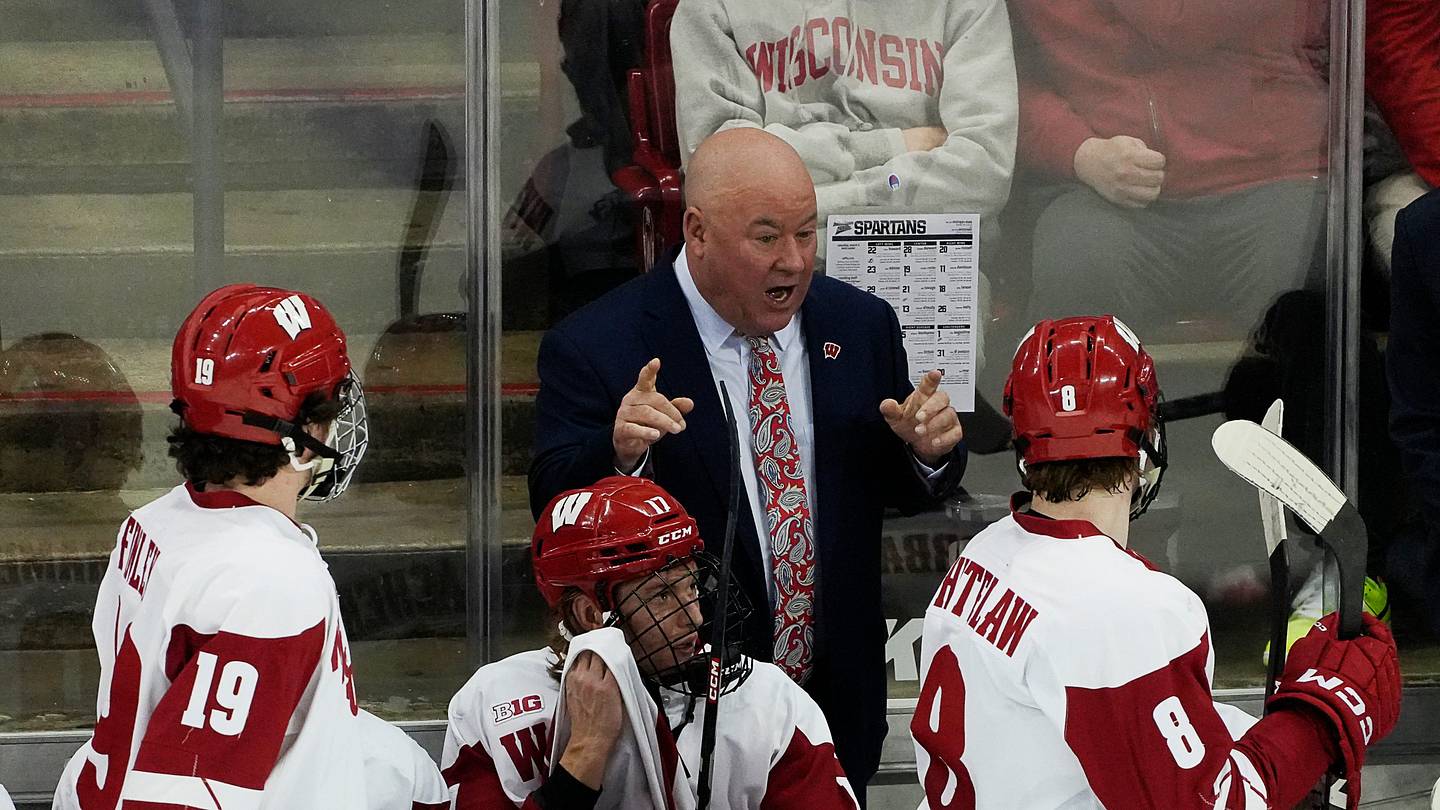 Daniel Laatsch lifts Badgers men's hockey over No. 18 Penn State in overtime