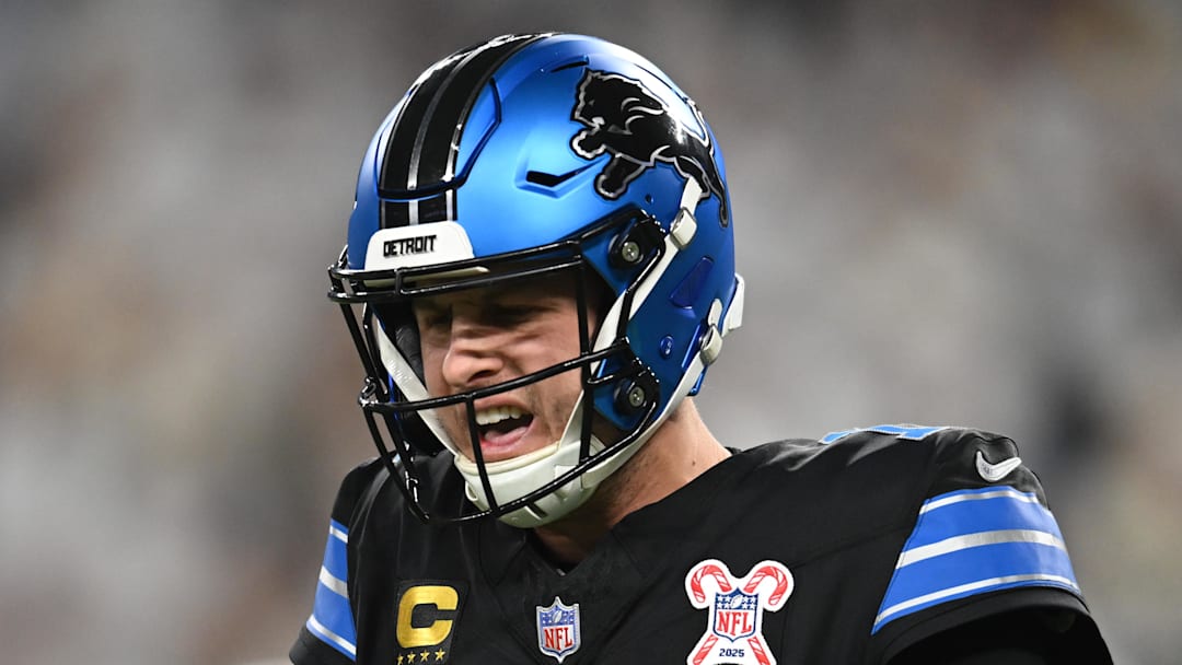 Detroit Lions quarterback Jared Goff (16) reacts to throwing an interception against the Minnesota Vikings 