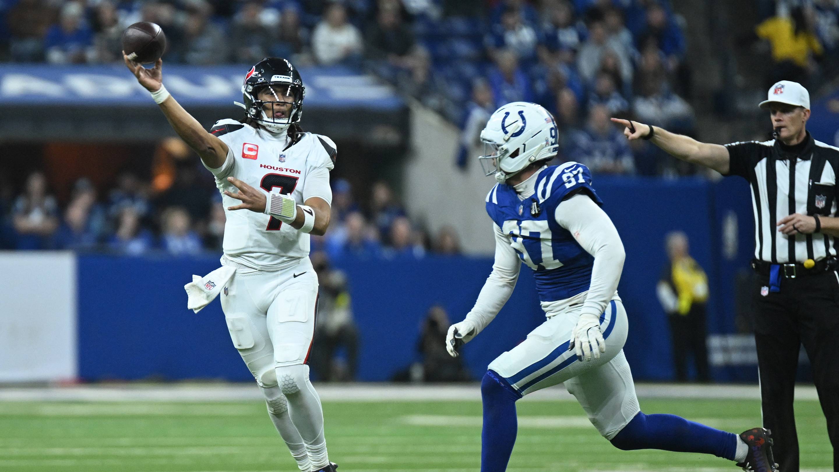 4 Bold Texans Predictions for How Week 3 vs. Colts Will Go