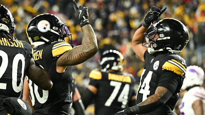 Jaylen Warren and Kenneth Gainwell are a two-headed monster for Pittsburgh. Jaylen Warren and Kenneth Gainwell are a two-headed monster for Pittsburgh.